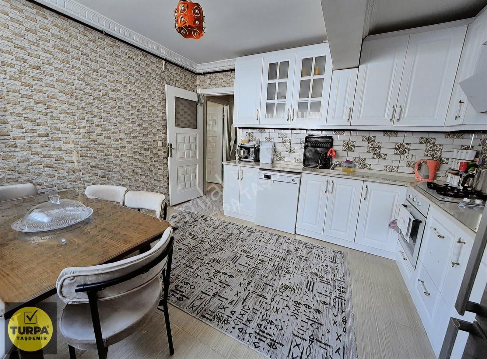 Turpa Taşdemir'den Çamlık Mah. Uçanyola Yakın Satılık 3+1 Daire - Görsel 3