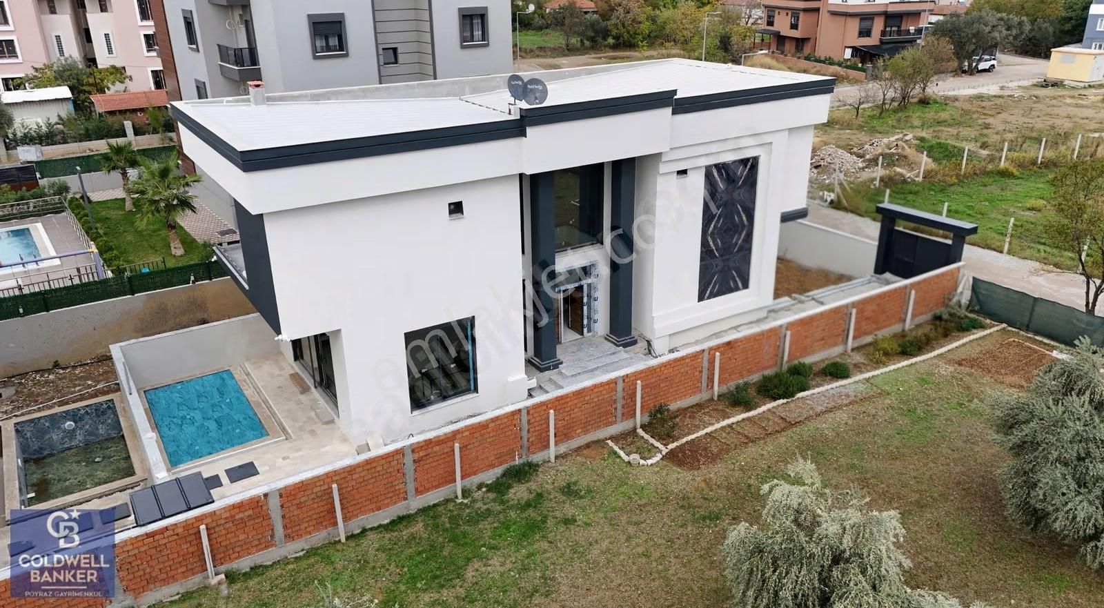 Menderes Coldwell Banker Poyraz'dan Müstakil Havuzlu Lüks Villa - Görsel 3