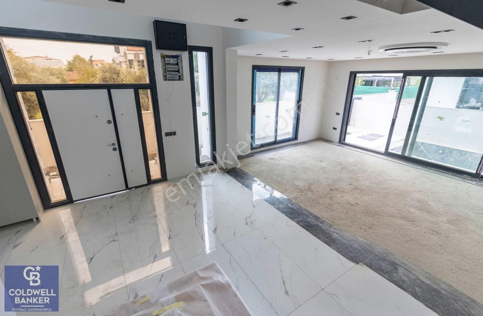 Menderes Coldwell Banker Poyraz'dan Müstakil Havuzlu Lüks Villa - Görsel 18