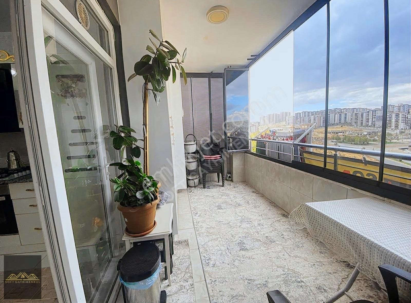 Karacaahmet'te Geniş Cam Balkonlu Masrafsız Satılık 2+1 Daire - Görsel 6