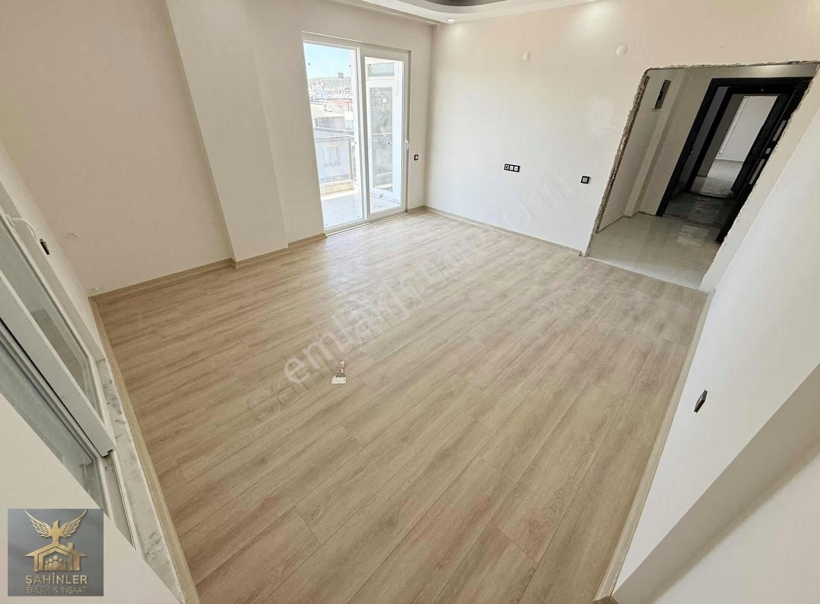 Aydoğmuşta Tranvaya Yürüme Mesafesinde Ebeveyn Banyolu 110 M2 - Görsel 22