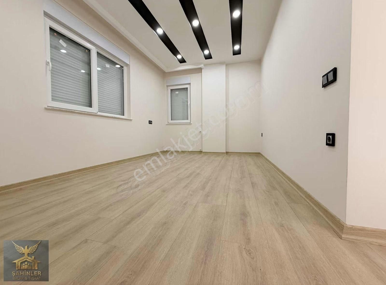 Aydoğmuşta Tranvaya Yürüme Mesafesinde Ebeveyn Banyolu 110 M2 - Görsel 21