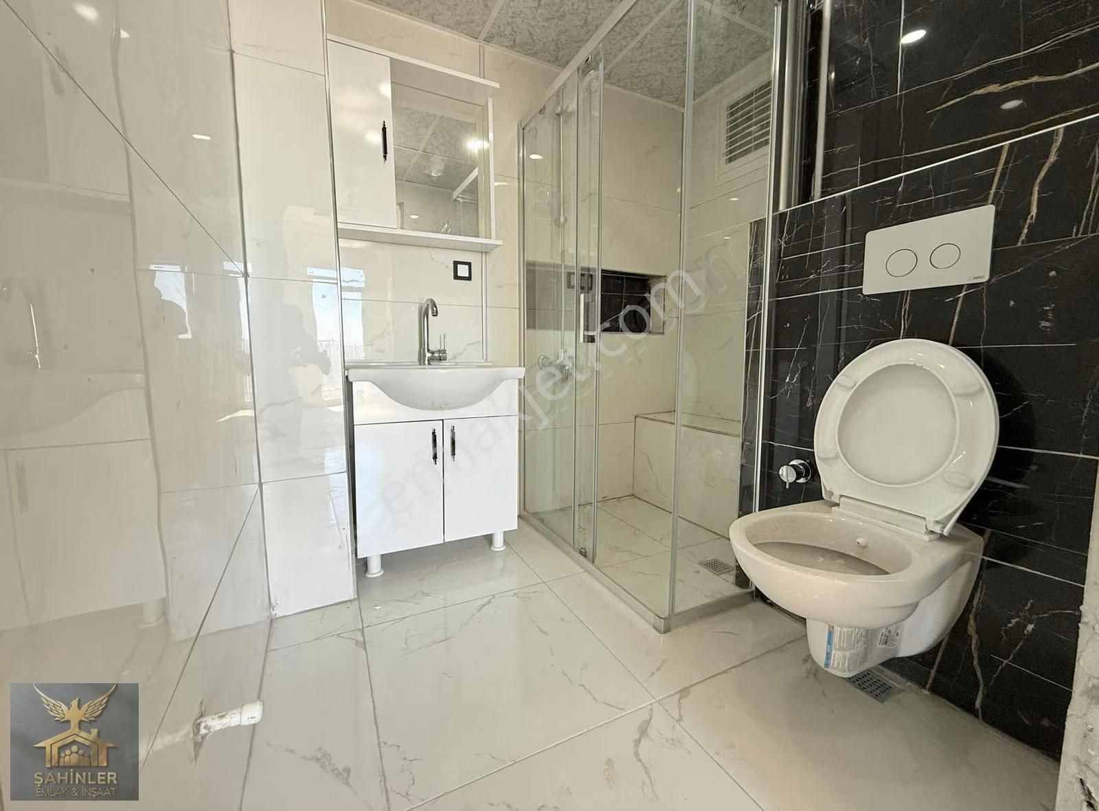 Aydoğmuşta Tranvaya Yürüme Mesafesinde Ebeveyn Banyolu 110 M2 - Görsel 8