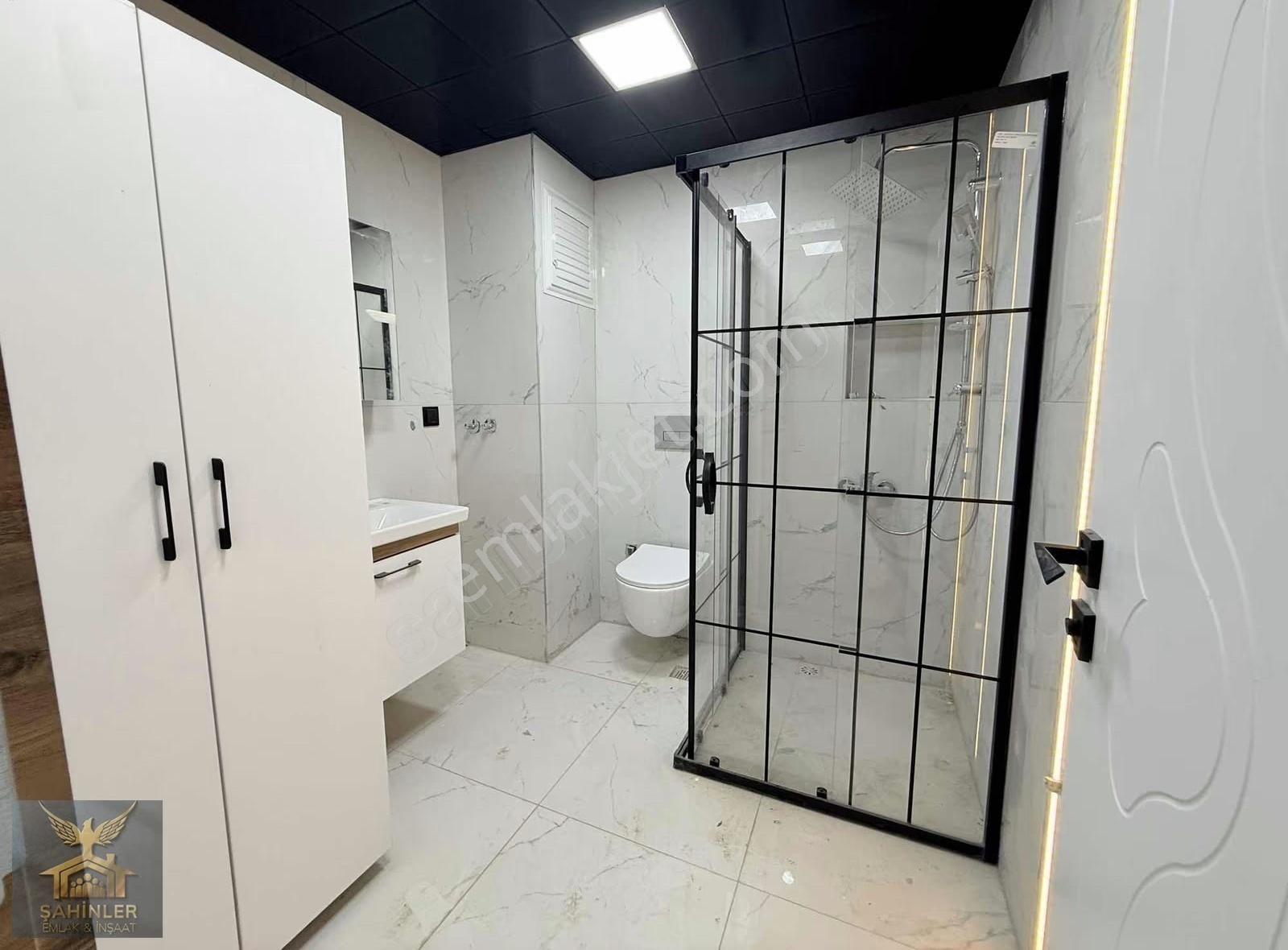Varsak Aydoğmuşta Lüks Geniş Havuzlu Site İçi Yüksek Giriş Daire - Görsel 12