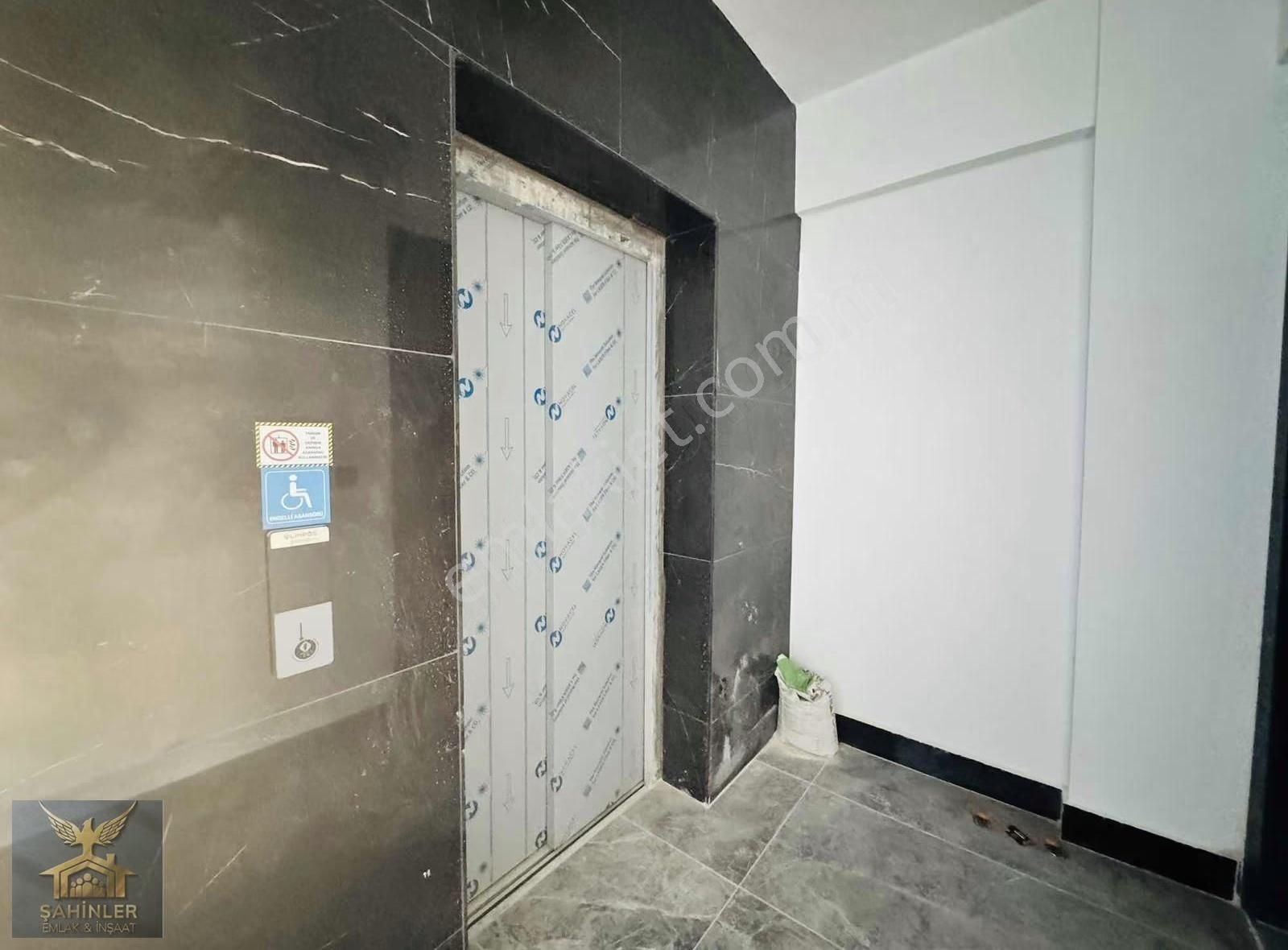 Fevziçakmakta Sıfır İskanlı Arakat Cadde Üzeri 2+1 Fiyatına 3+1 - Görsel 2