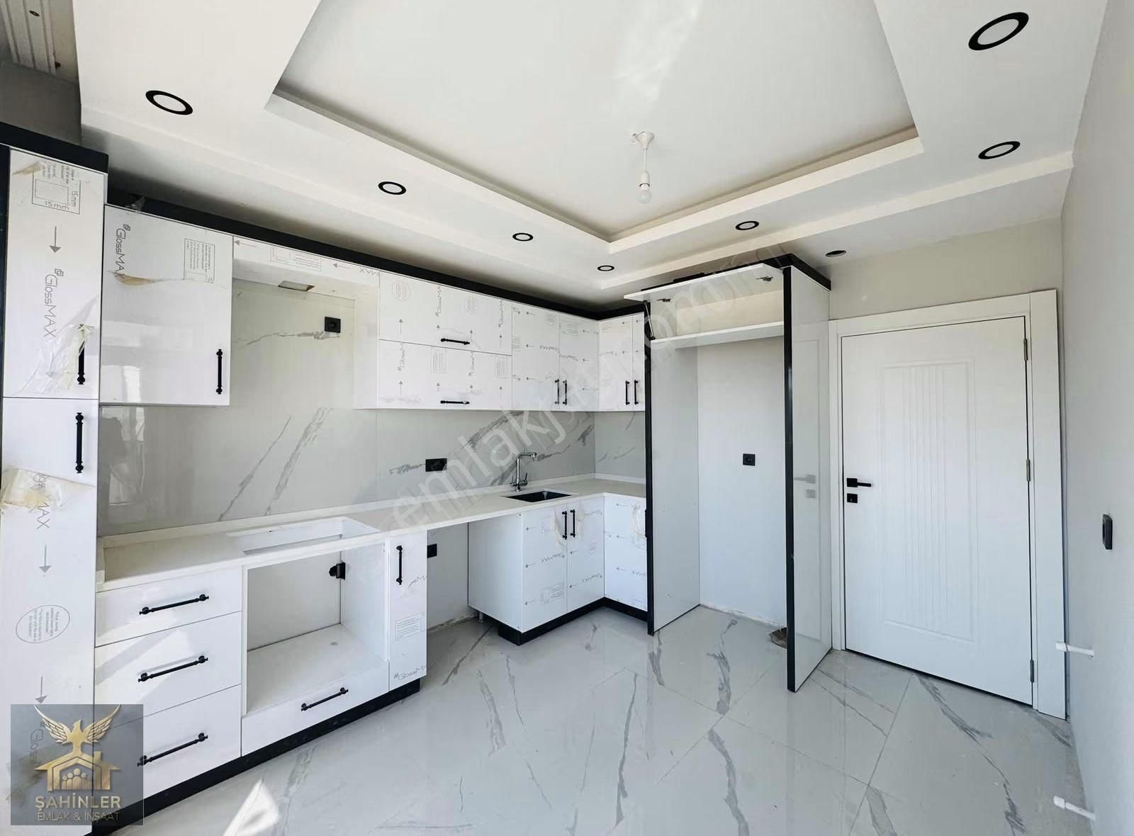 Fevziçakmakta Sıfır İskanlı Arakat Cadde Üzeri 2+1 Fiyatına 3+1 - Görsel 12