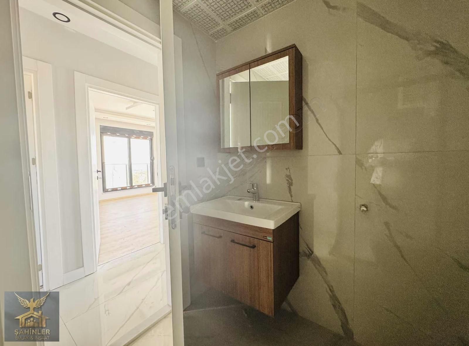 Fevziçakmakta Sıfır İskanlı Arakat Cadde Üzeri 2+1 Fiyatına 3+1 - Görsel 7