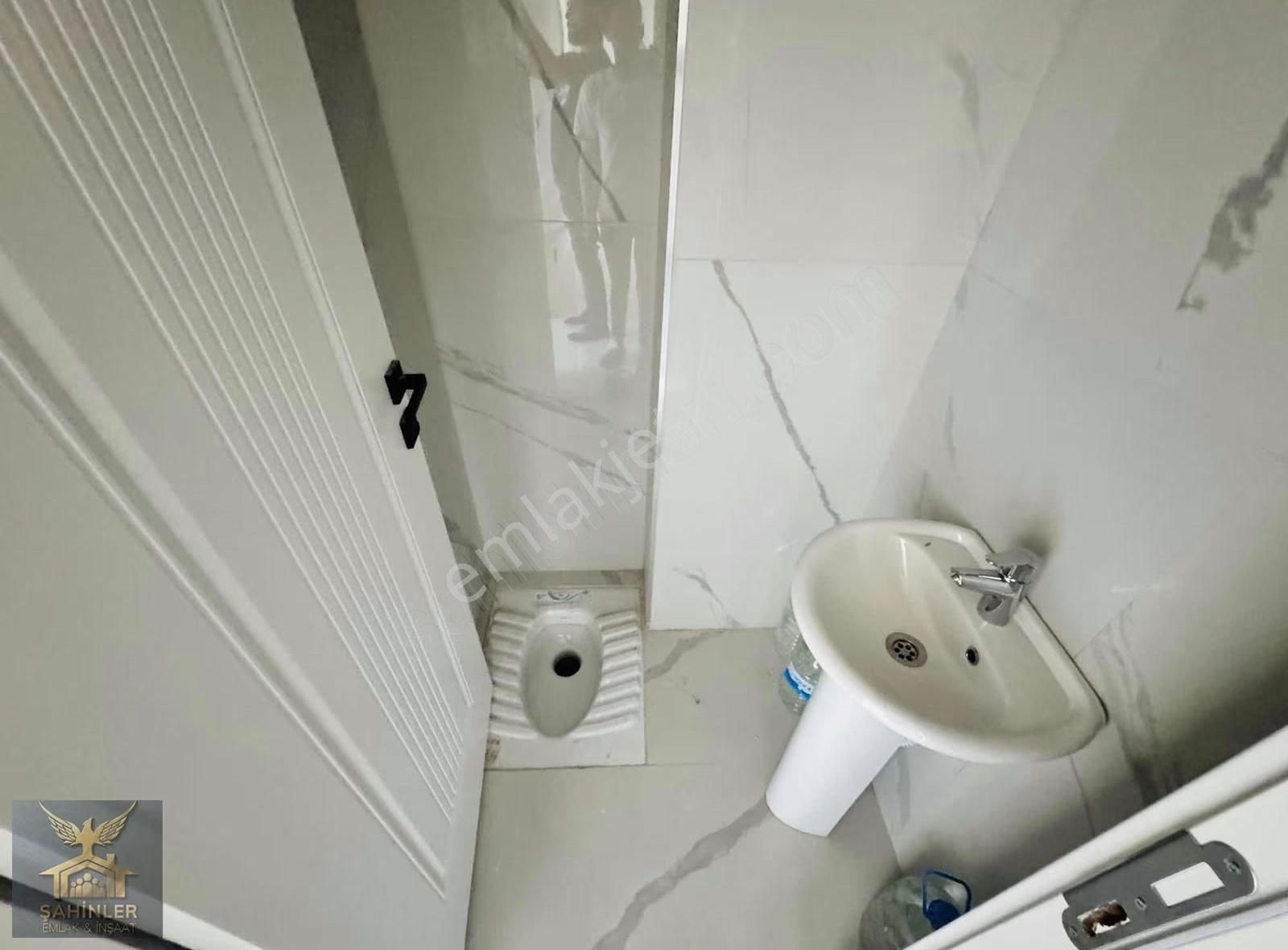 Fevziçakmakta Sıfır İskanlı Arakat Cadde Üzeri 2+1 Fiyatına 3+1 - Görsel 14