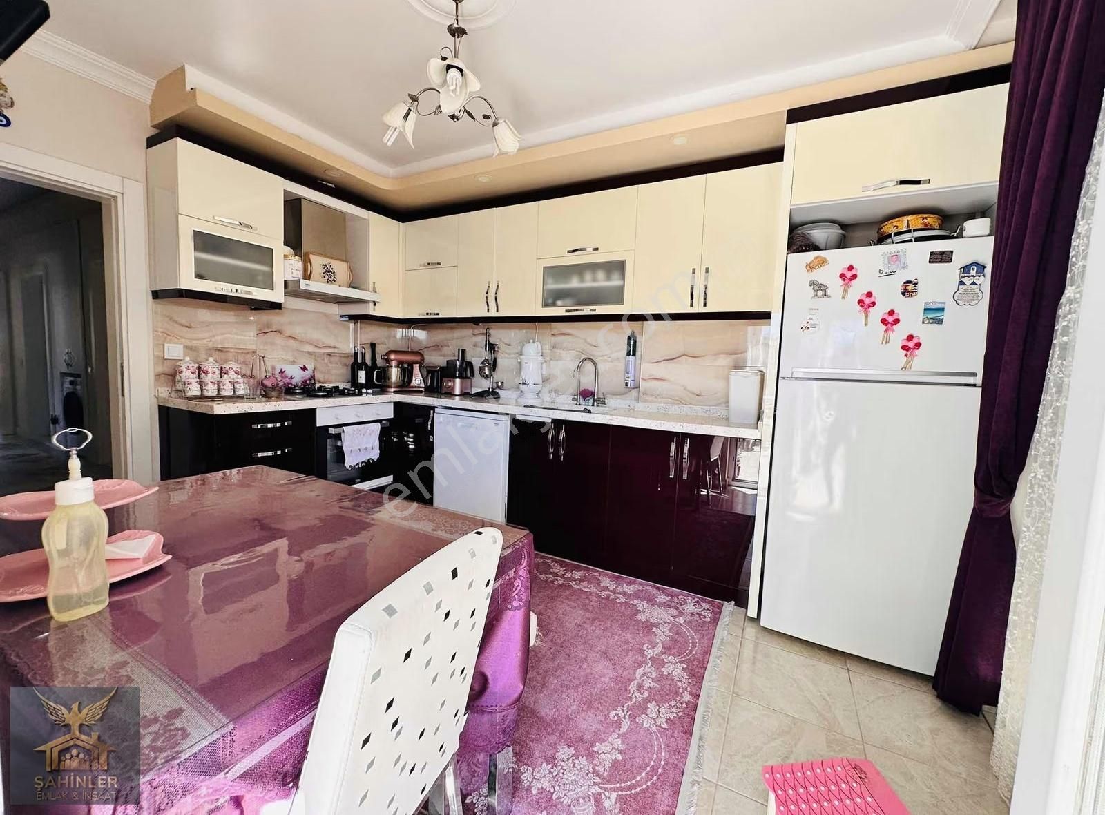 Limitsiz Kredili V.karşıyaka'da Güney Cephe Havuzlu 3+1 Daire - Görsel 8