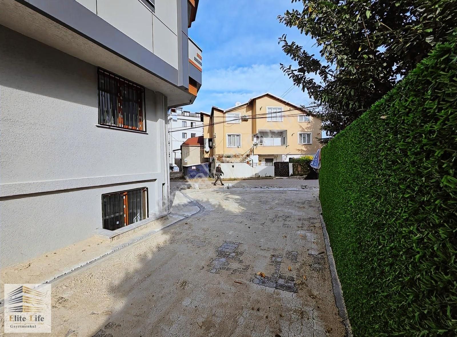 Çekmeköy Çatalmeşe Mahallesinde Harika Konumda 5+2 Dubleks Daire - Görsel 17