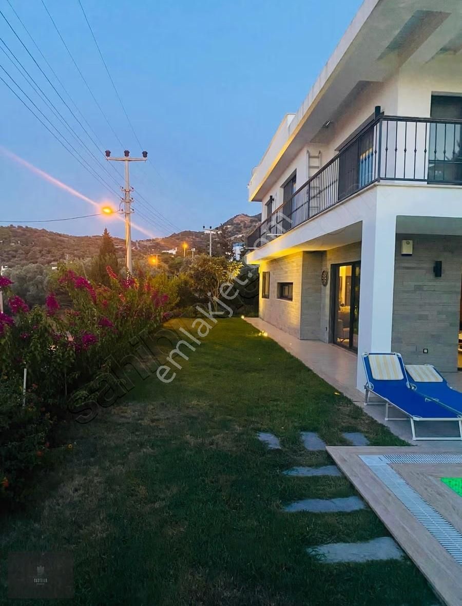 Bodrum Yalıkavak'ta Merkezi Konumda Satılık 4+1 Villa - Görsel 3