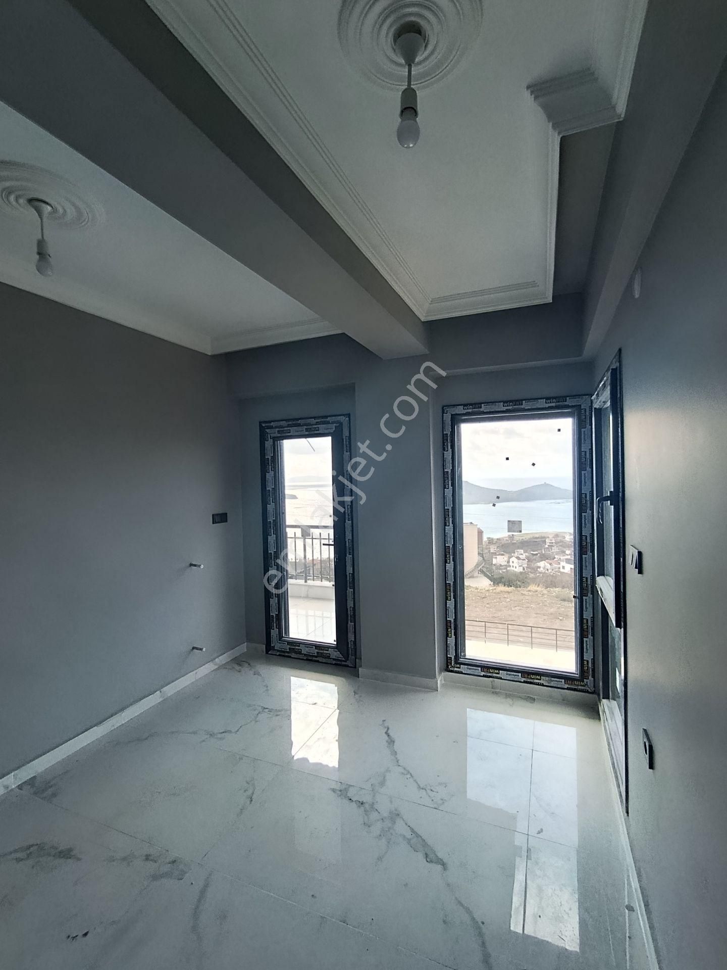 Çandarlı'da Kartpostallık Deniz Manzaralı Sıfır Fourlex Villa - Görsel 21