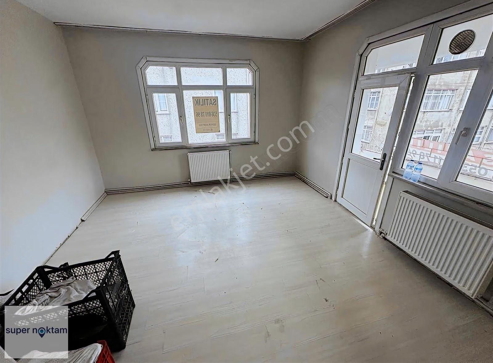 Mehmet Akif'te Cadde Üzeri 13mt Hisseli 3.kat 1+1 Satılık Daire - Görsel 19