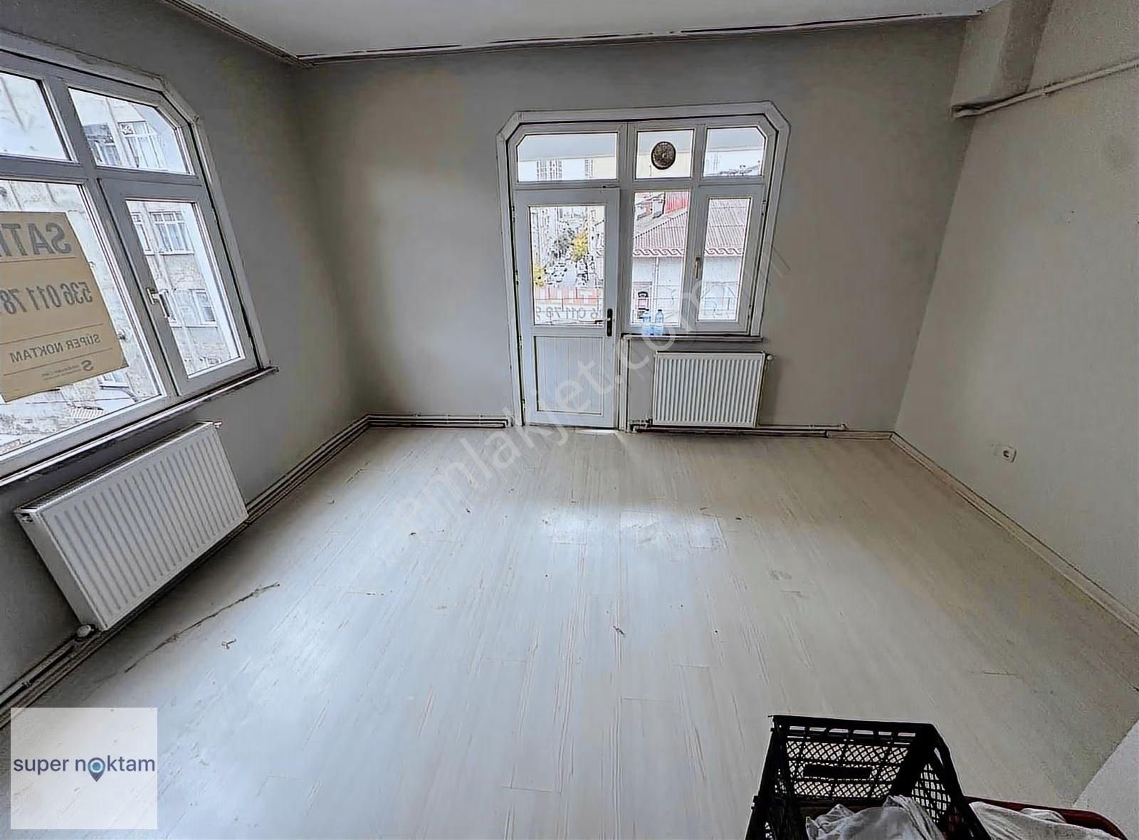 Mehmet Akif'te Cadde Üzeri 13mt Hisseli 3.kat 1+1 Satılık Daire - Görsel 7