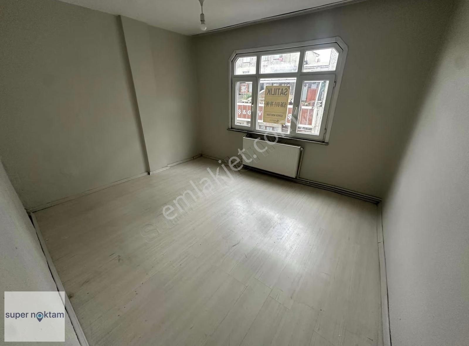 Mehmet Akif'te Cadde Üzeri 13mt Hisseli 3.kat 1+1 Satılık Daire - Görsel 18