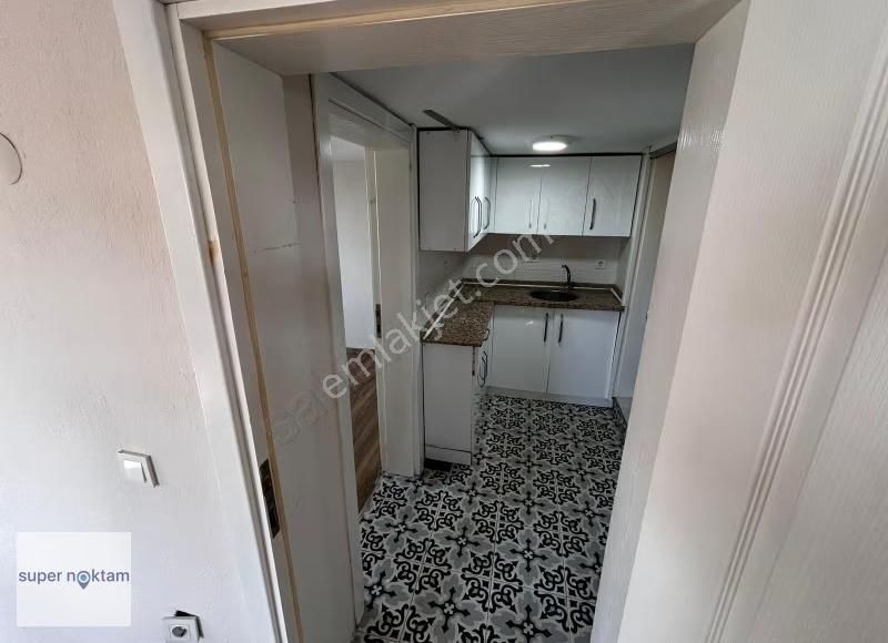 Urla Zeytinalanın'da Teraslı Denize Yürüme Mesafesi Kiralık 2+1 - Görsel 2