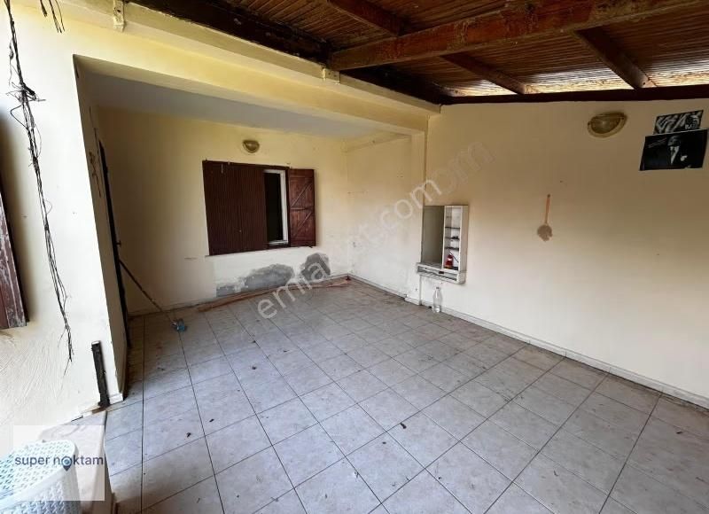 Urla'da Denize Sıfır Kiralık 2+1 Müstakil Ev - Görsel 2