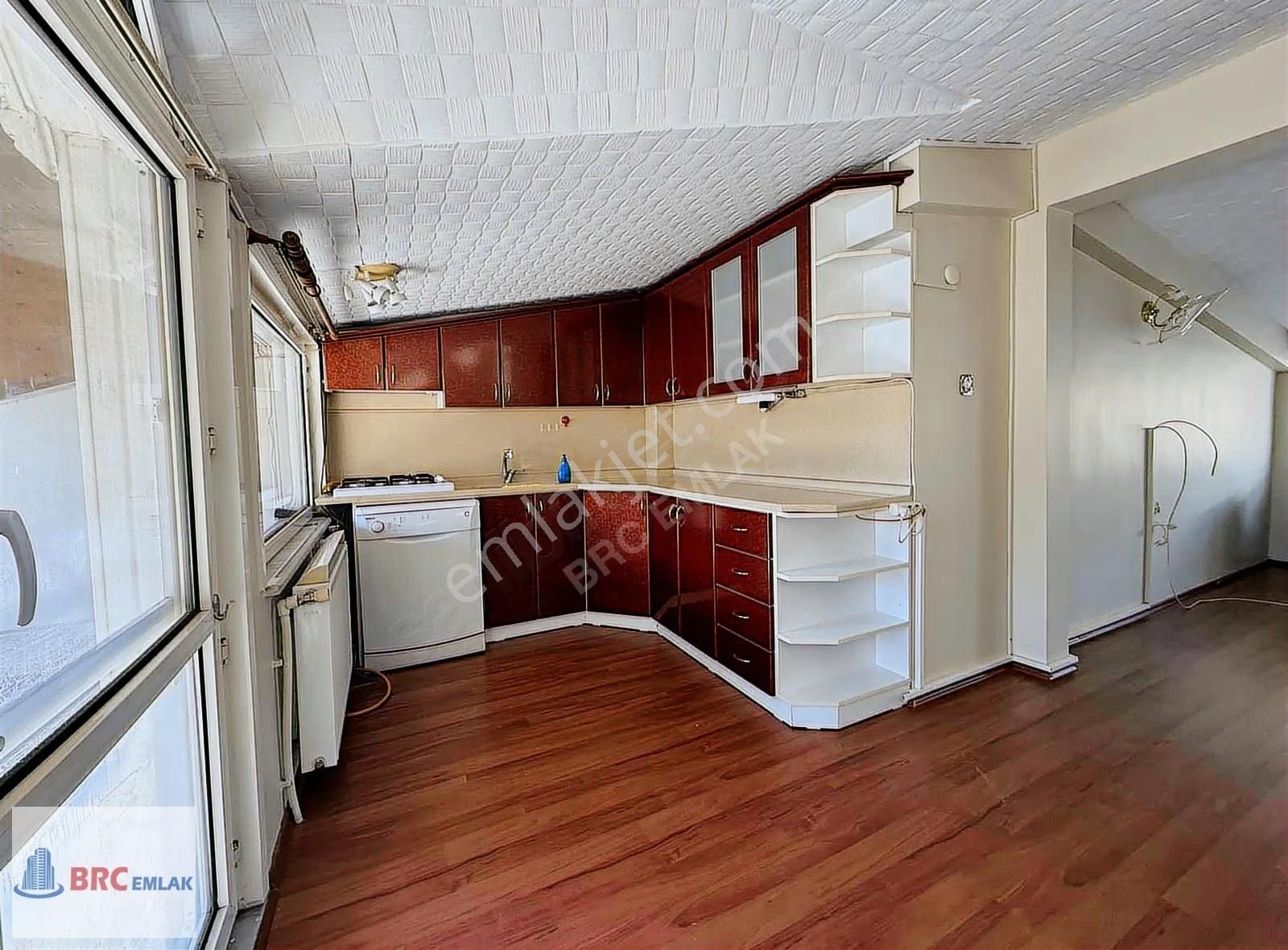 Halkalı Mali Müşavirler Sitesi Müstakil Bakımlı Boş 5+1 Villa - Görsel 4