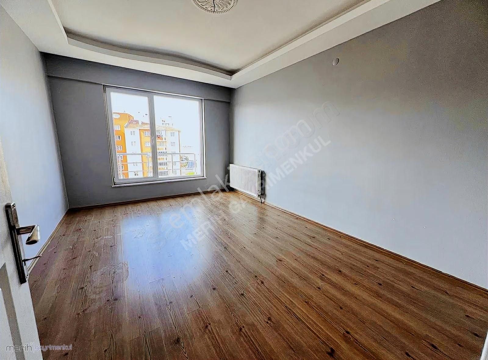 Serkent'te Geniş Oturumlu Önü Açık Meskenli Yap-sat Dairesi! - Görsel 13