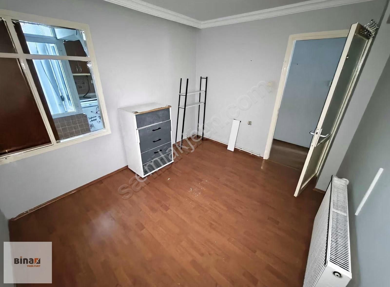 Yeşilyurt Ulu Önder Caddesi'nde 3+1 Ara Kat Satılık Daire - Görsel 24