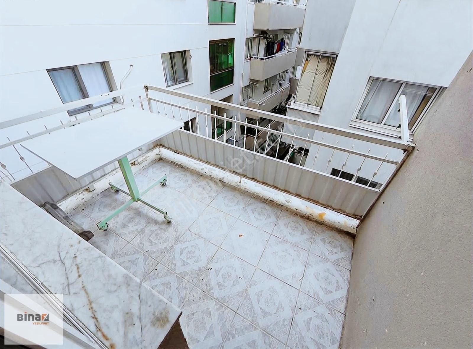 Yeşilyurt Ulu Önder Caddesi'nde 3+1 Ara Kat Satılık Daire - Görsel 18