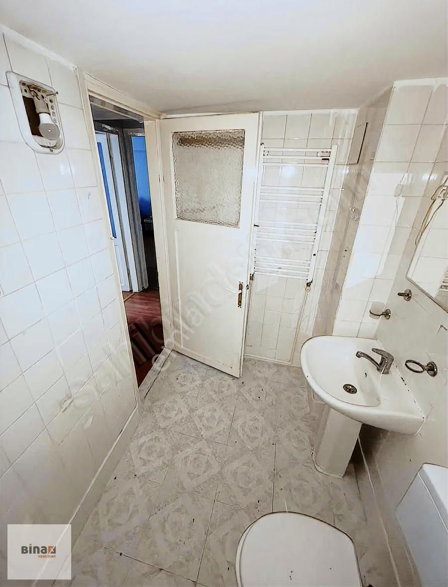 Yeşilyurt Ulu Önder Caddesi'nde 3+1 Ara Kat Satılık Daire - Görsel 10