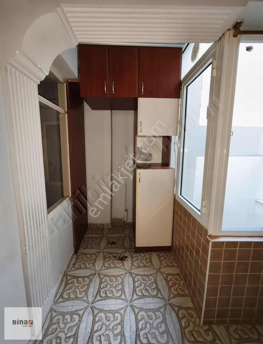 Yeşilyurt Ulu Önder Caddesi'nde 3+1 Ara Kat Satılık Daire - Görsel 15