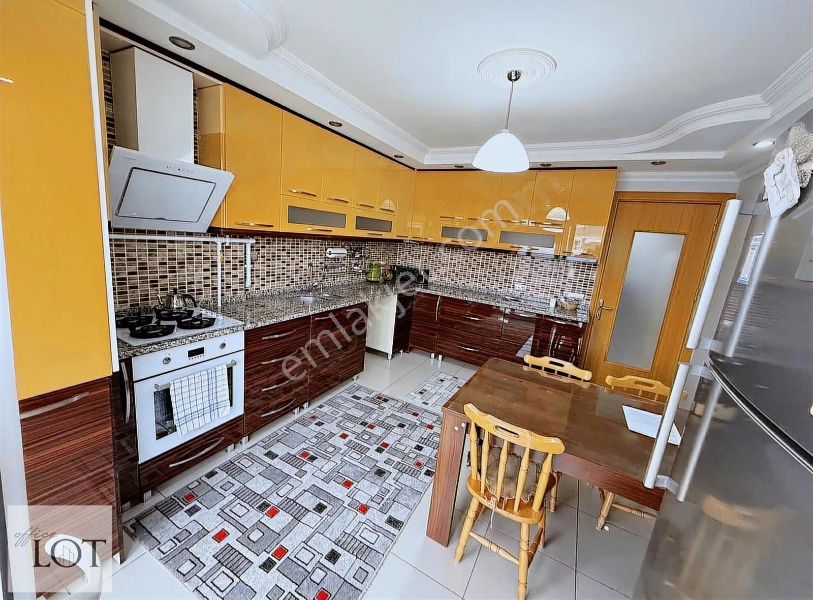 Yenişafak'ta Cadde Üzeri 3+1 Daire - Görsel 8