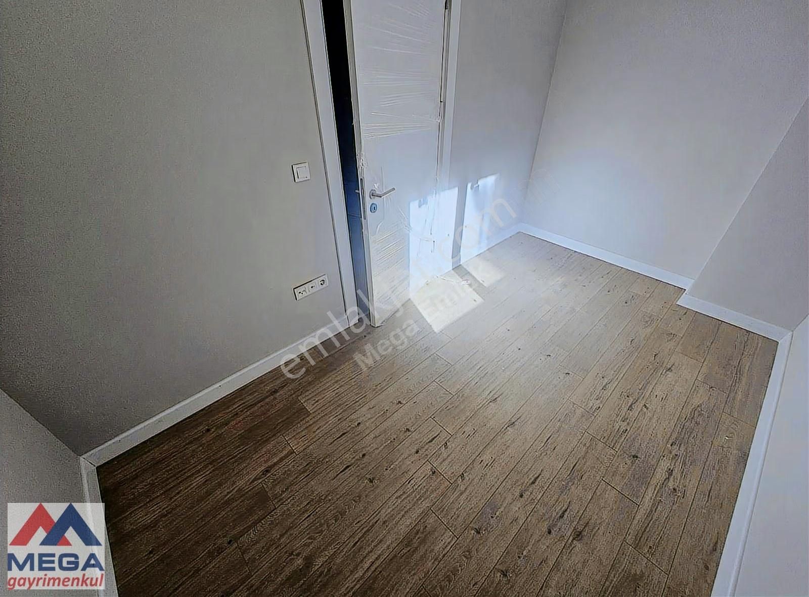 Mega'dan Feneryolu Bağdata Yakın 110 M2 3+1 Eb.banyolu Fırsattır - Görsel 16