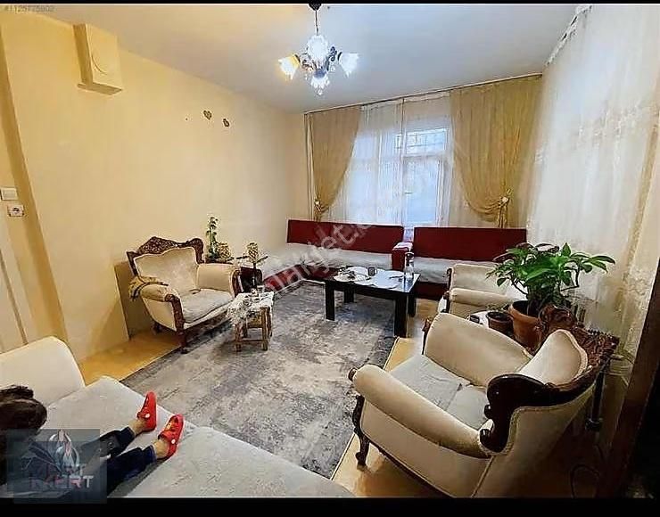 Metroya Yürüme Mesf. Satılık 80 M2 Hisseli 2+1 Giriş Daire - Görsel 9