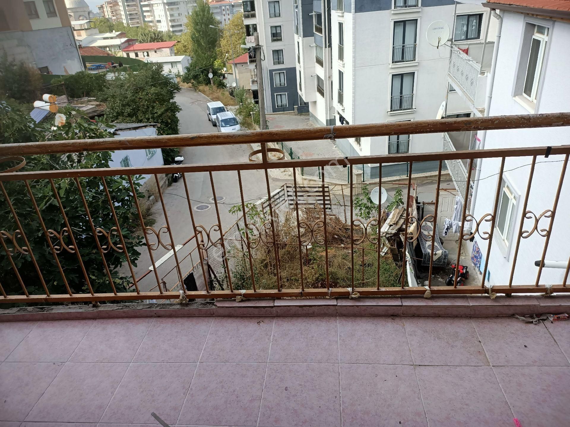 Fidyekızık Mahallesinde Kiralık 3+1 Daire - Görsel 9