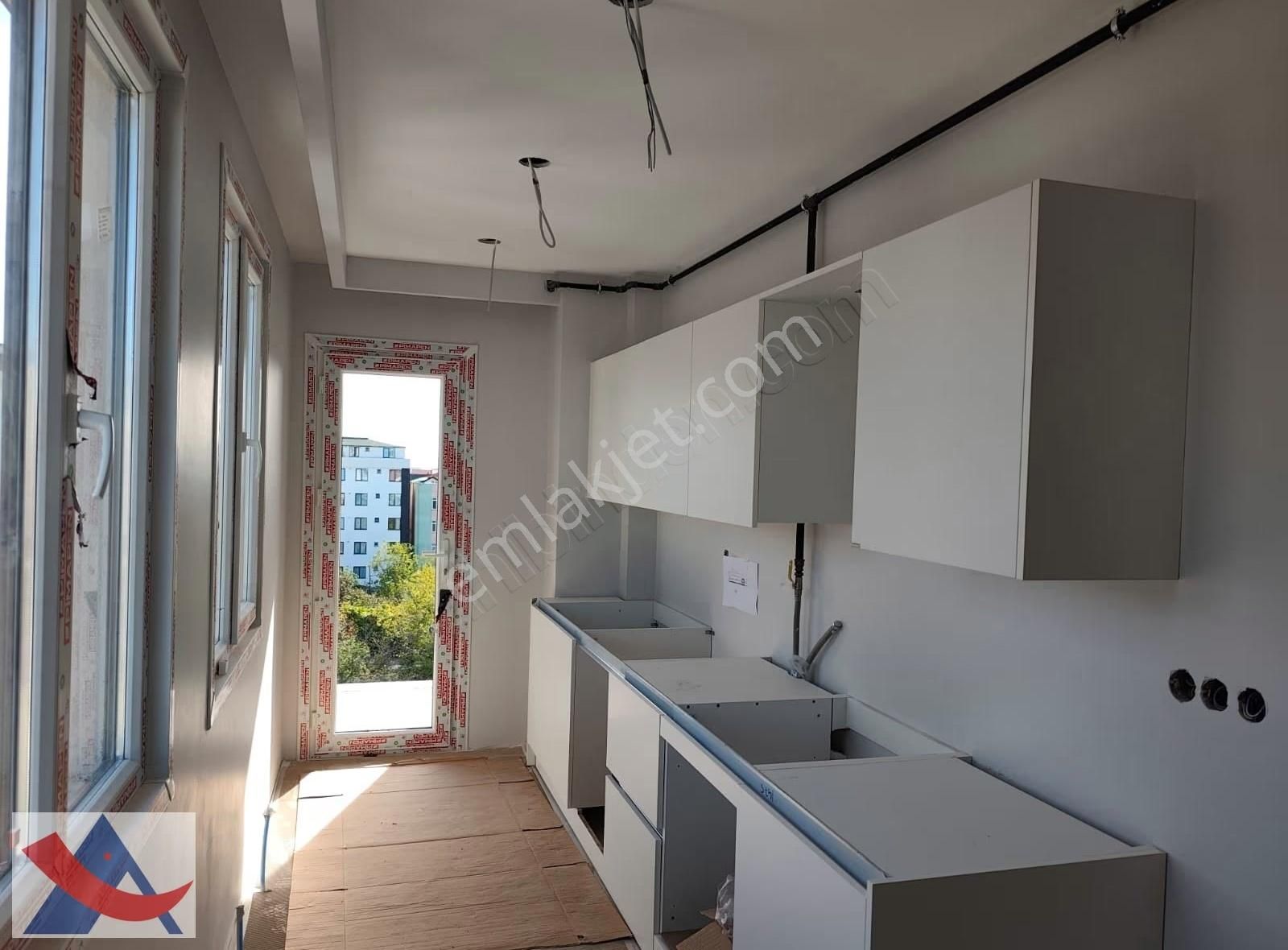 Alemdağ Çatalmeşe De 2+1 Yeni Binada 75 M2 Satılık Köşe Daire - Görsel 2