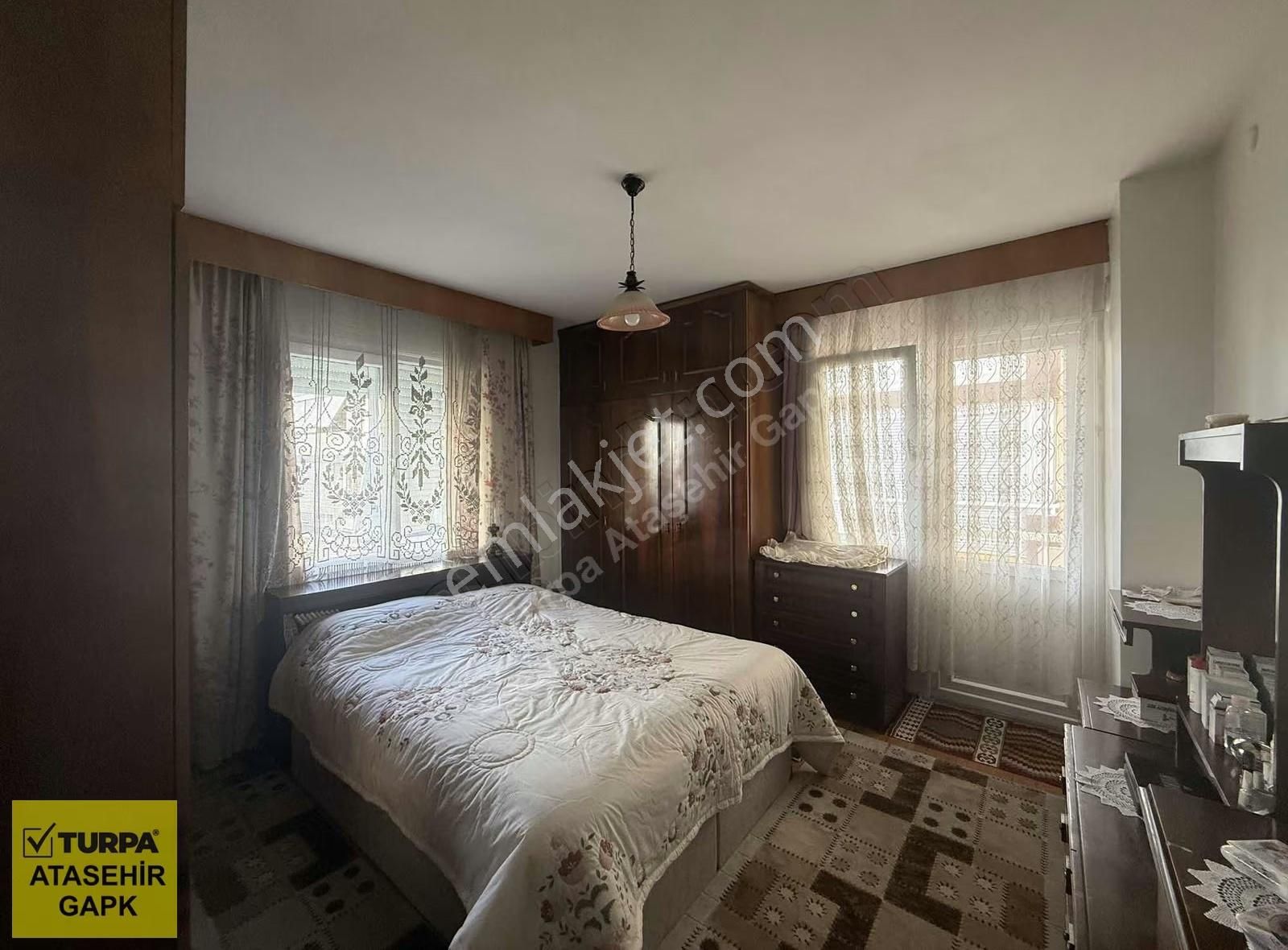 Karşıyaka Girne Caddesi'nde 3+1 Satılık Daire - Görsel 7