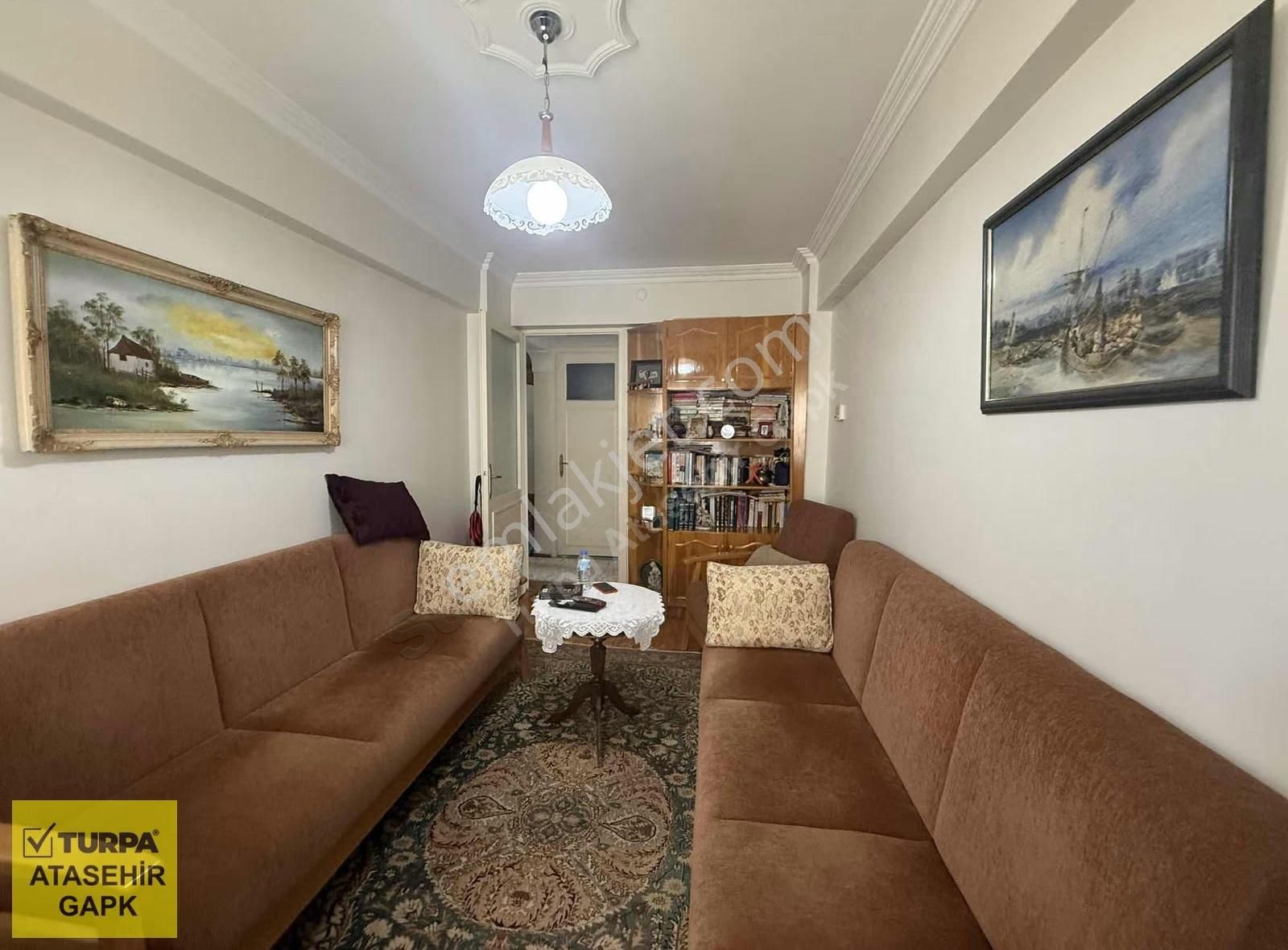 Karşıyaka Girne Caddesi'nde 3+1 Satılık Daire - Görsel 14