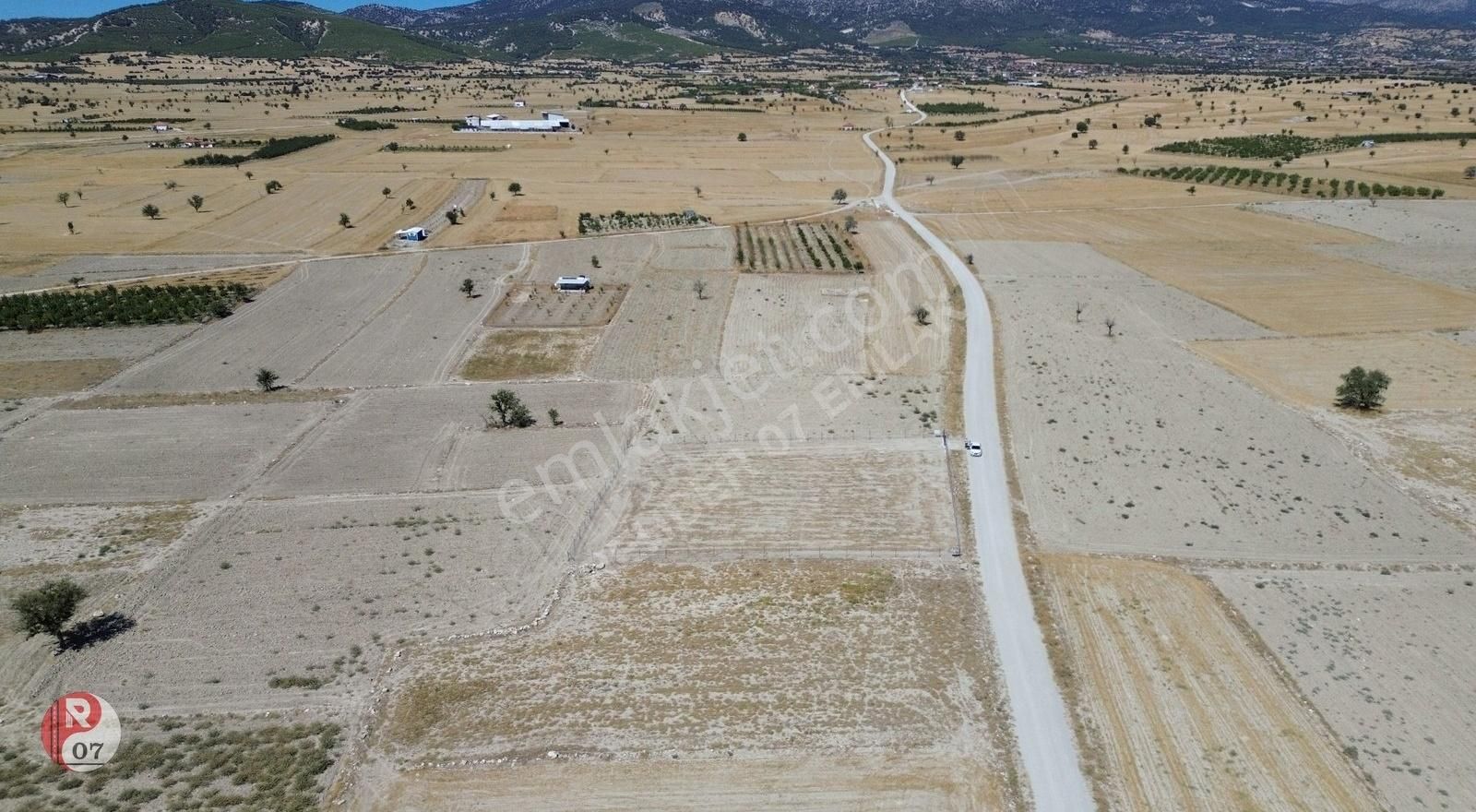 Antalya Korkuteli Akyar Mahallesinde Satılık 2.320m2 Tarla - Görsel 7