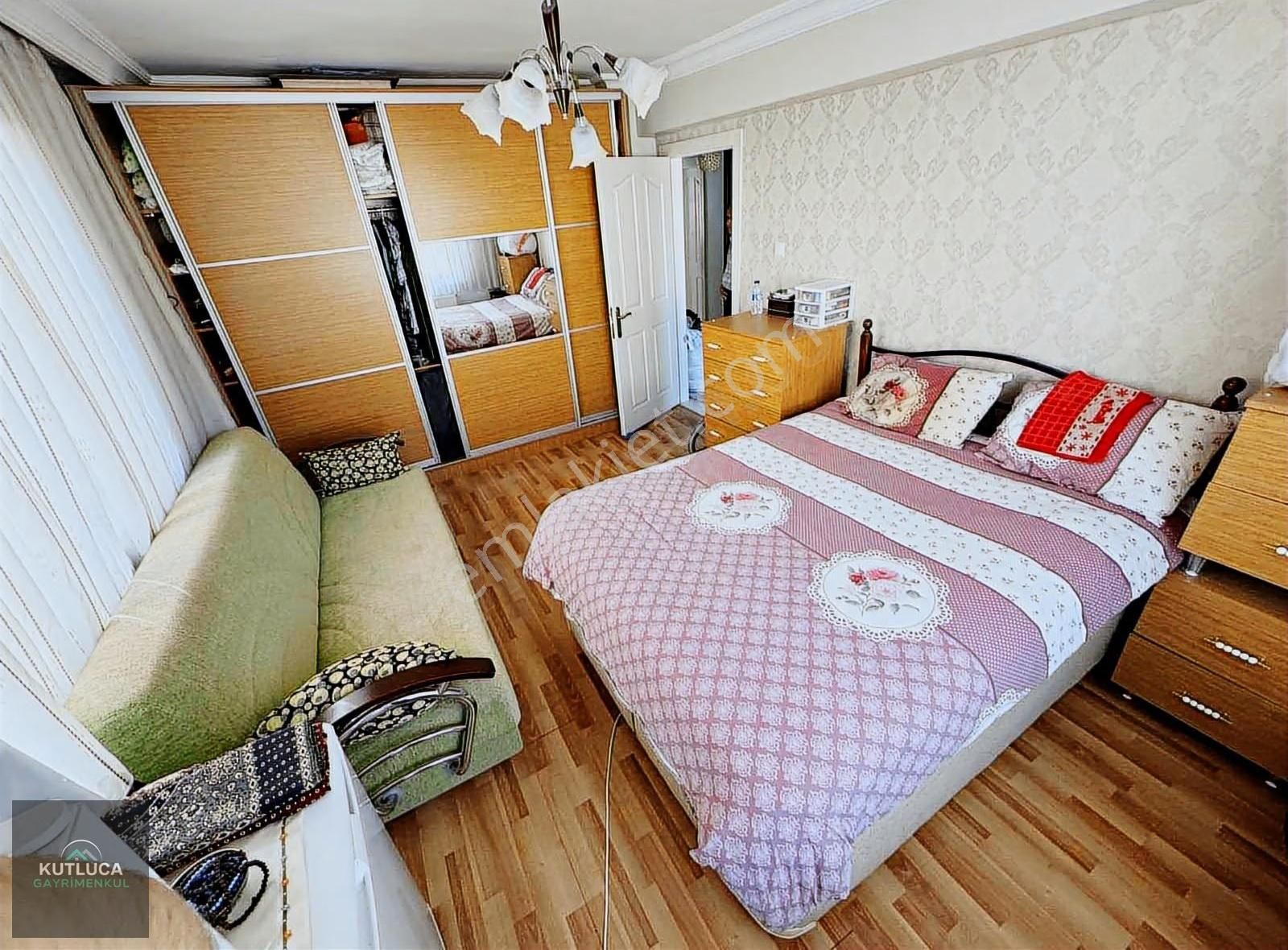 Merkezi Konumda 3 Cepheli 3+1 Geniş Oturumlu Krediye Uygun Daire - Görsel 30