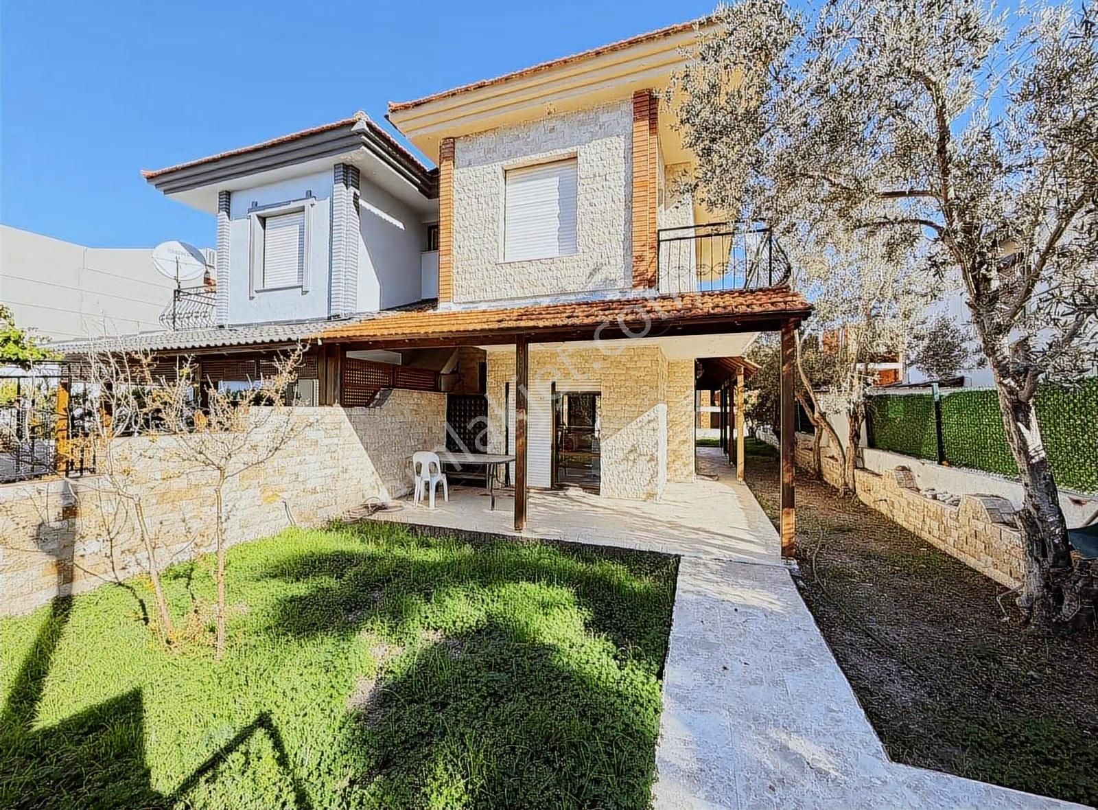 Alya Gayrimenkul Alaçatıda 3+1 Villa - Görsel 7