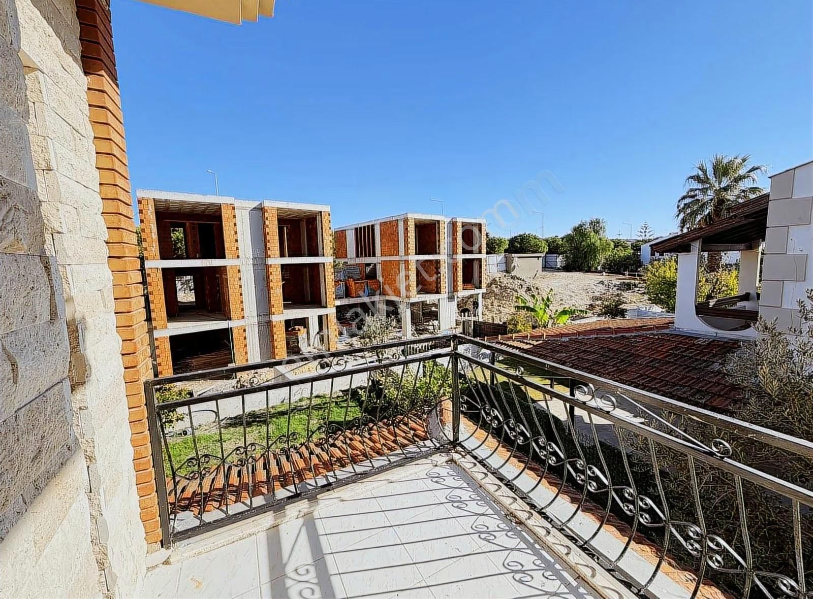 Alya Gayrimenkul Alaçatıda 3+1 Villa - Görsel 8