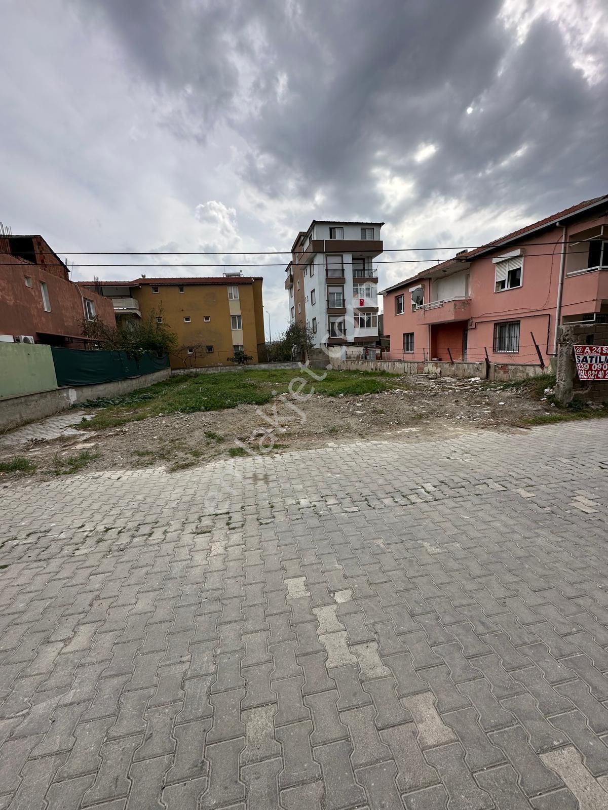 A24 Site Emlak ;seferhisar Hıdırlıkta Satılık Konut İmarlı Arsa - Görsel 4