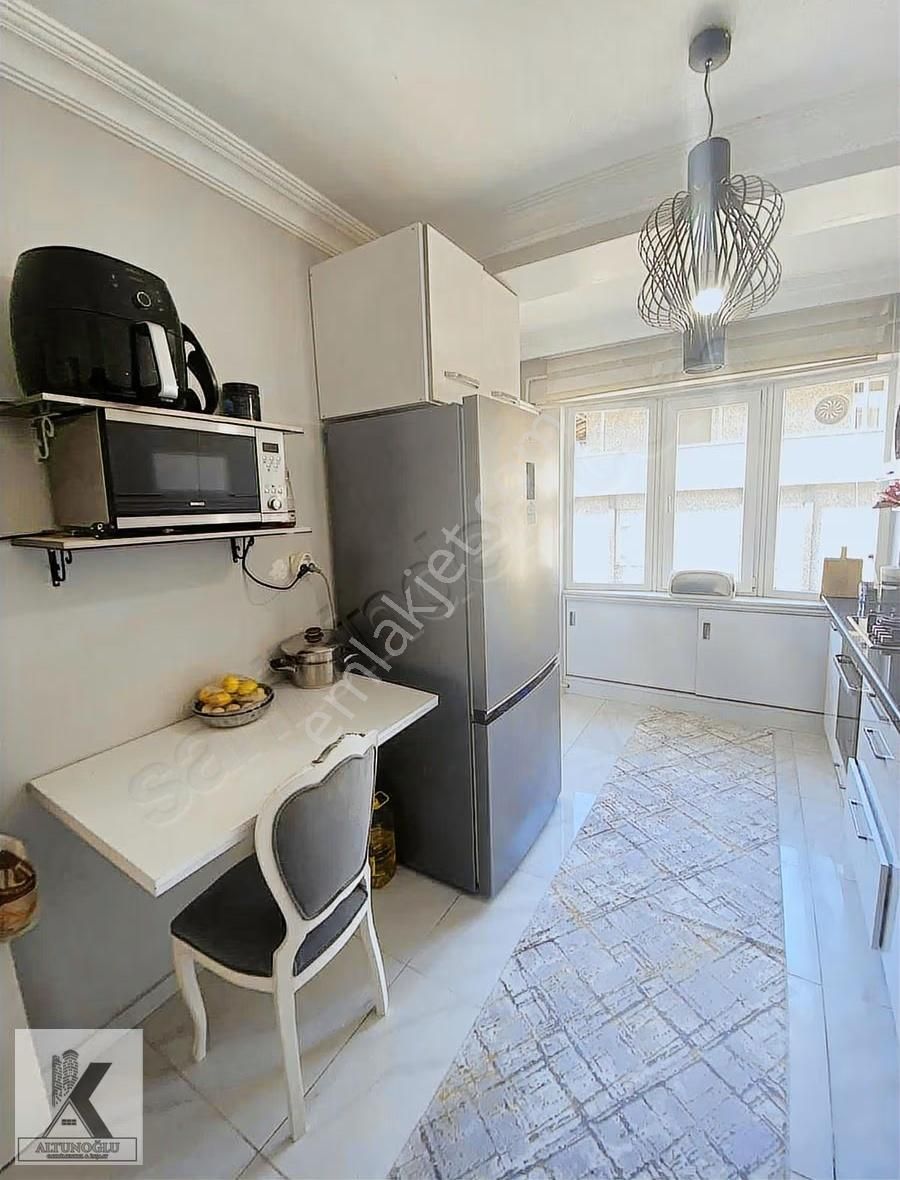 Reşitpaşa Caddesinde Deniz Manzaralı Asansörlü 4+1 180 M2 - Görsel 7