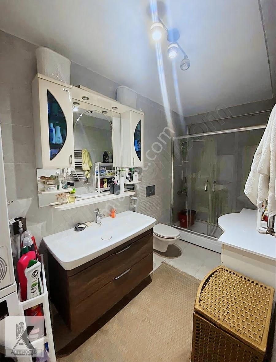 Reşitpaşa Caddesinde Deniz Manzaralı Asansörlü 4+1 180 M2 - Görsel 5