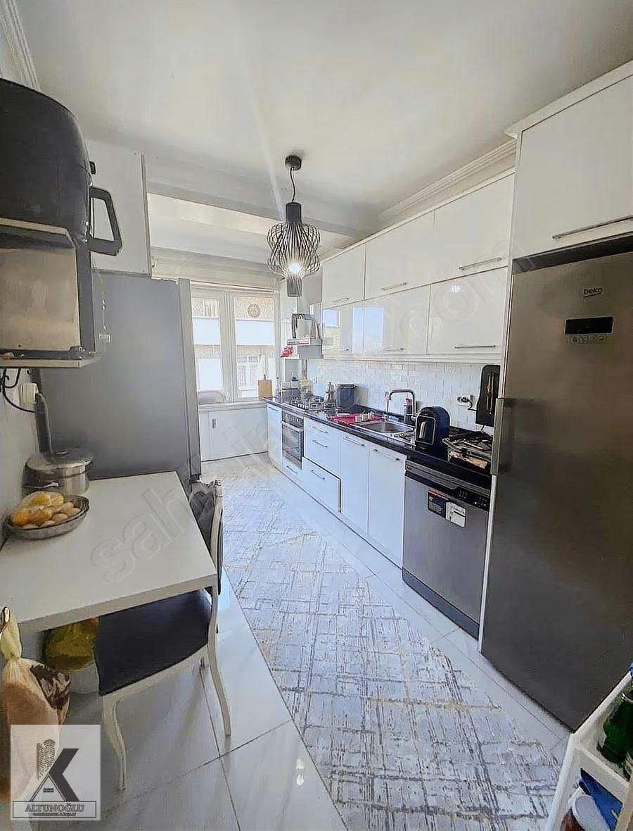 Reşitpaşa Caddesinde Deniz Manzaralı Asansörlü 4+1 180 M2 - Görsel 30