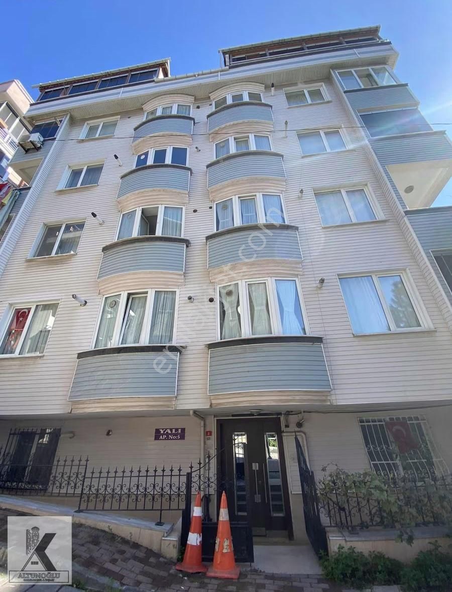 Reşitpaşa Caddesinde Deniz Manzaralı Asansörlü 4+1 180 M2 - Görsel 24