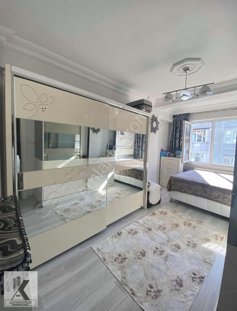 Reşitpaşa Caddesinde Deniz Manzaralı Asansörlü 4+1 180 M2 - Görsel 17