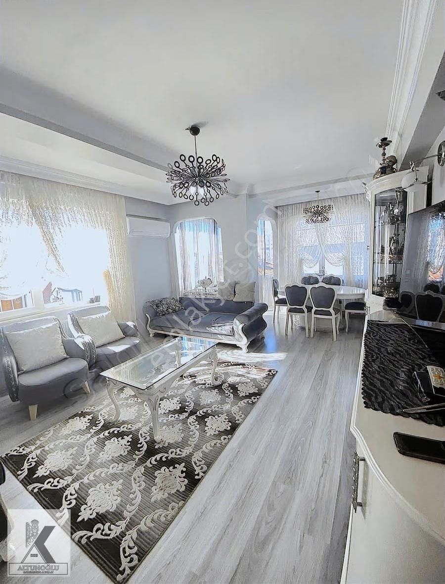 Reşitpaşa Caddesinde Deniz Manzaralı Asansörlü 4+1 180 M2 - Görsel 10