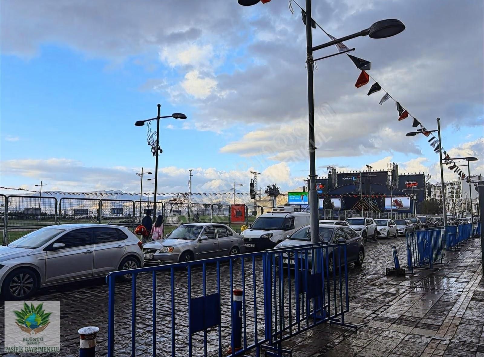 Pasifikten 1.kordonda Ön Bahçeli 150 M² Kurumsala Kiralık Dükkan - Görsel 3