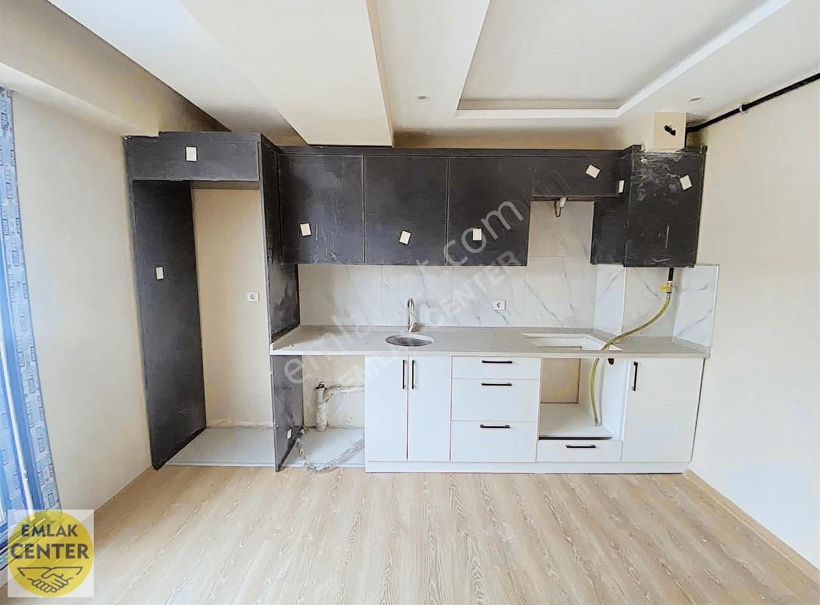 Emlak Center'dan Muradiye'de 1+1 Yerden Isıtmalı Sıfır Daire - Görsel 13