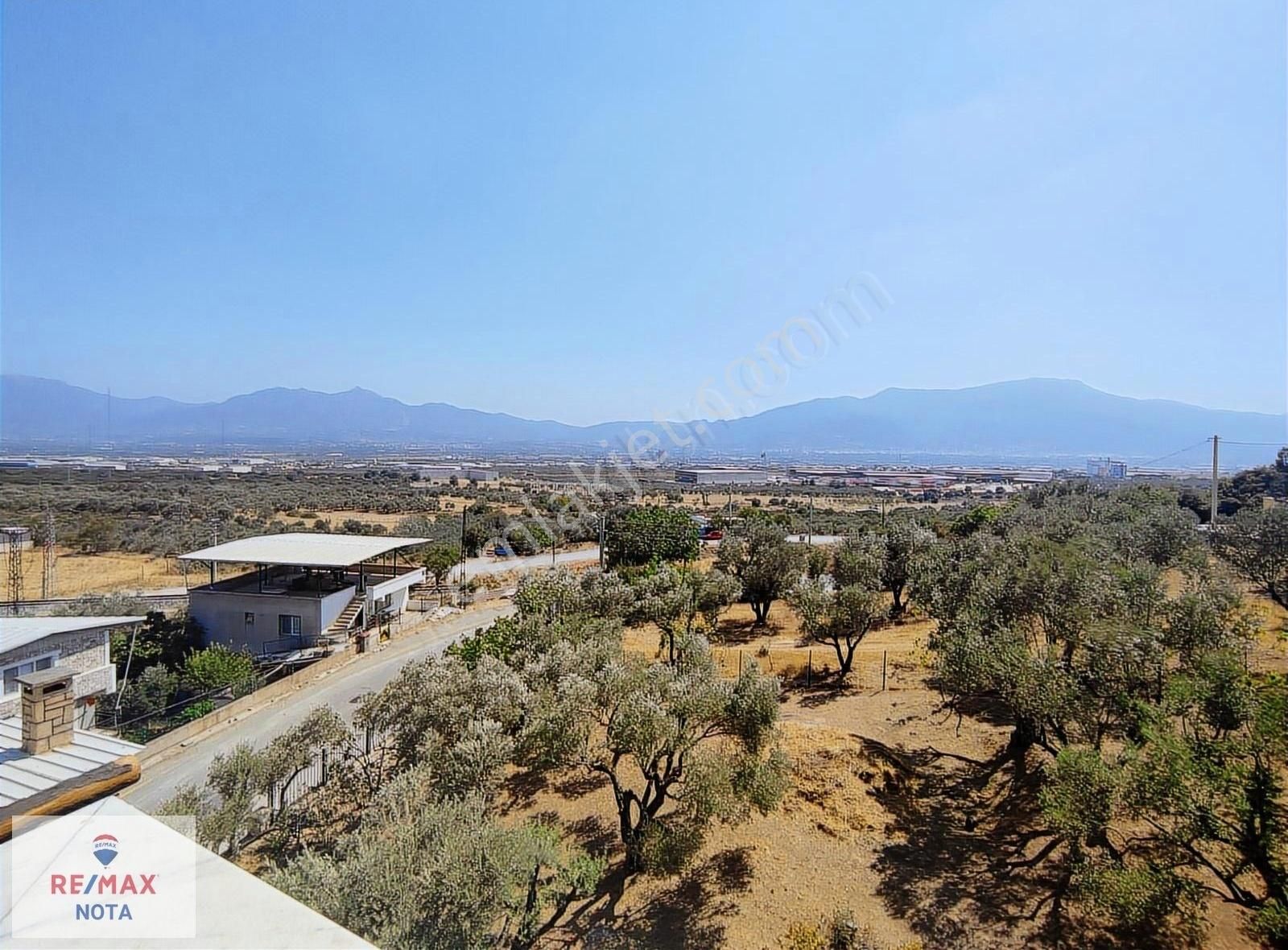 Kemalpaşa Sütçüler'de İçinde 200 M2 Havuzlu Villa Olan Arazi. - Görsel 30