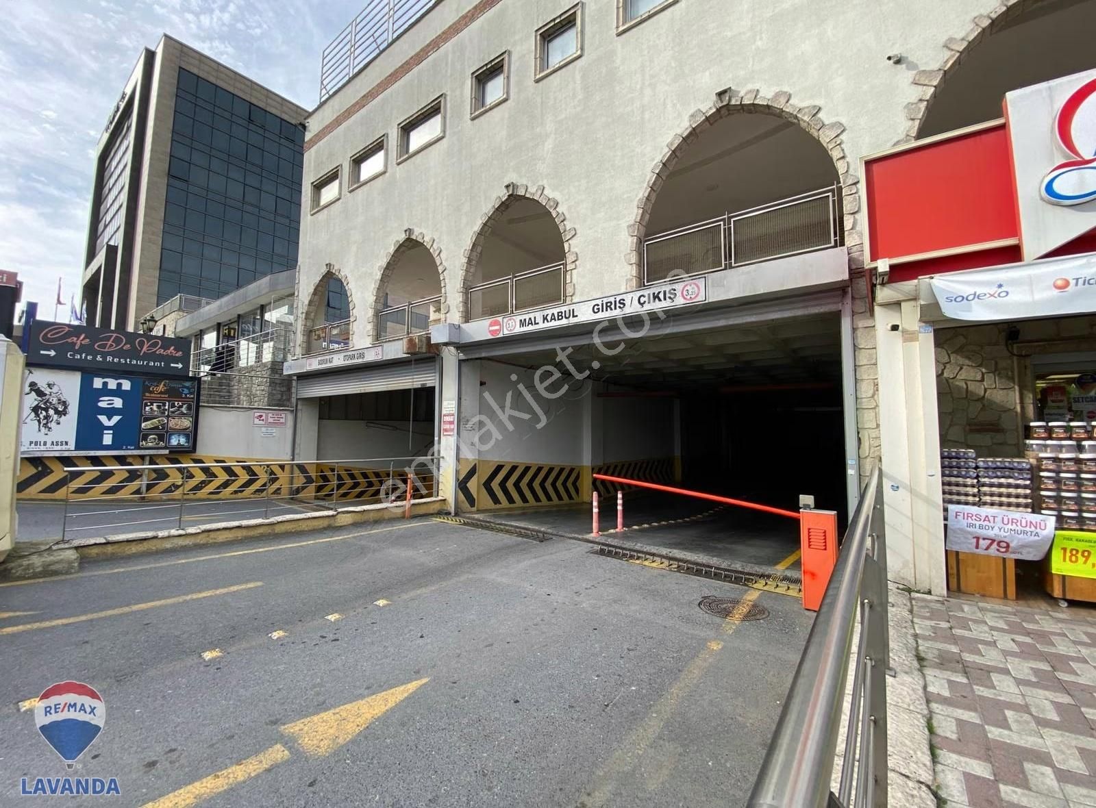 Remax Lavanda'dan Merkez Kayaşehir Avm'de 200 M2 Satılık Dükkan - Görsel 2