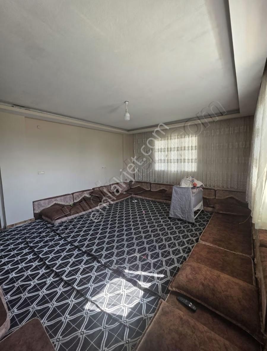 Güzelevler Mahallesi Satılık 2 Katlı Köşebaşı 3+1 Müstakil Ev - Görsel 9